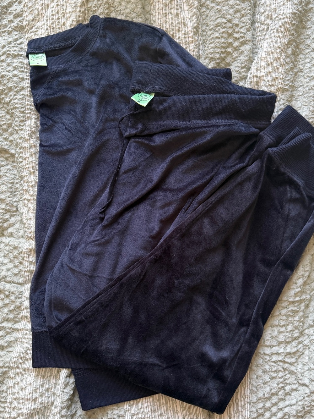 Honeydew Velour Lounge Set Medium – Matching Sweatshirt & Joggers